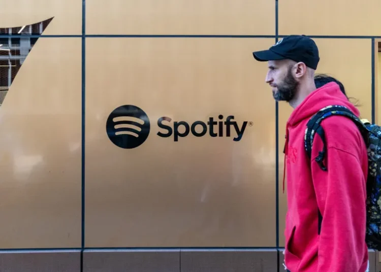 Spotify é o serviço que menos paga aos artistas musicais, diz relatório