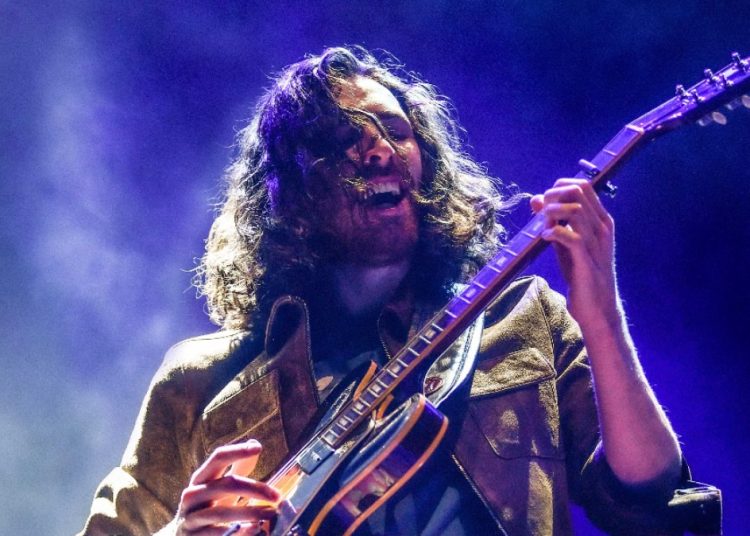 Hozier anuncia shows da turnê “Unreal Unearth' no Brasil