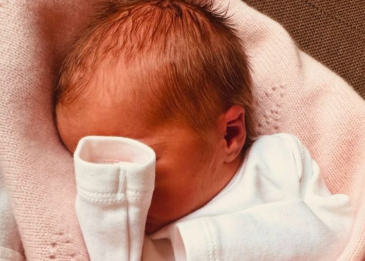 Família real anuncia nascimento da filha da princesa Beatrice