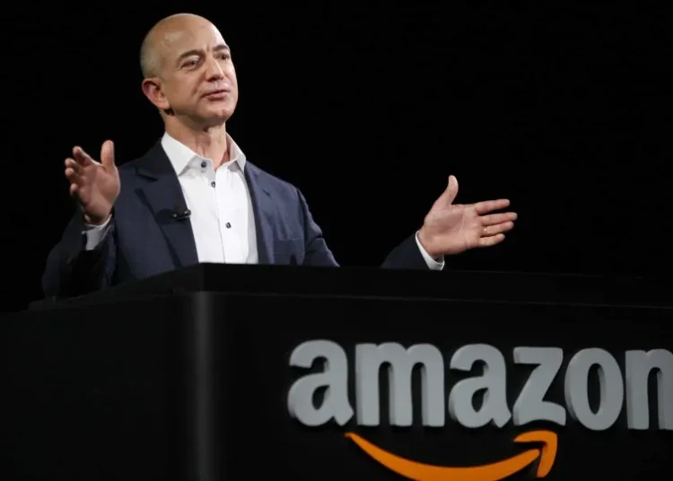 Amazon está aumentando investimento em publicidade no X de Elon Musk, diz jornal