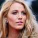 Blake Lively é acusada de soltar pum e arrotar no set de