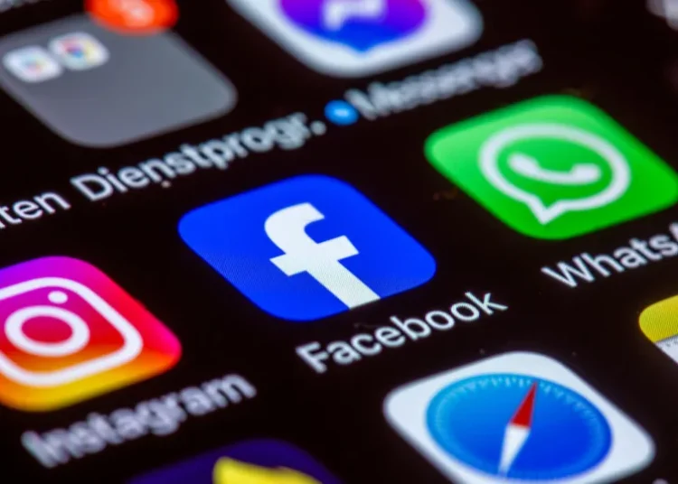 WhatsApp, Instagram e Facebook saem do ar na tarde desta quarta-feira