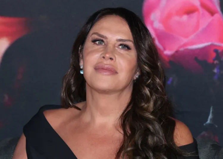 Karla Sofía Gascón desativa conta no X após resgate de posts antigos