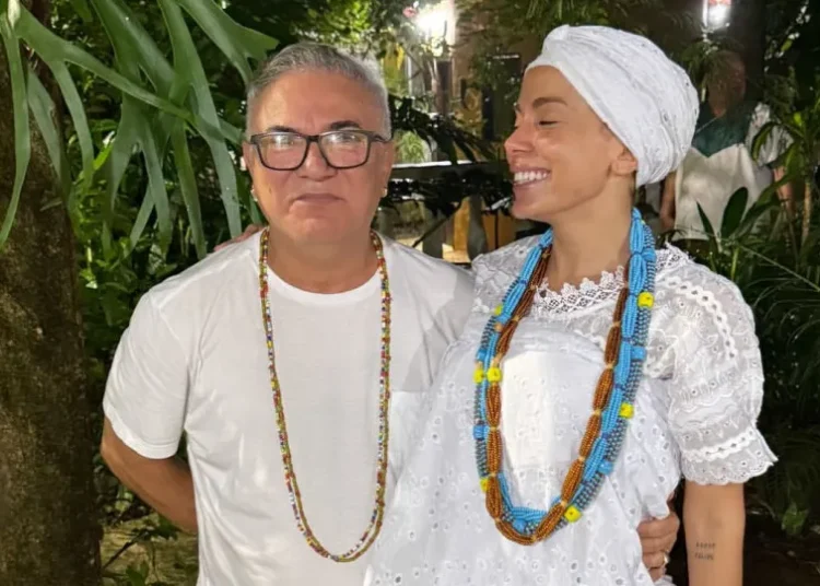 Anitta é detonada e perde seguidores após falar de sua religião