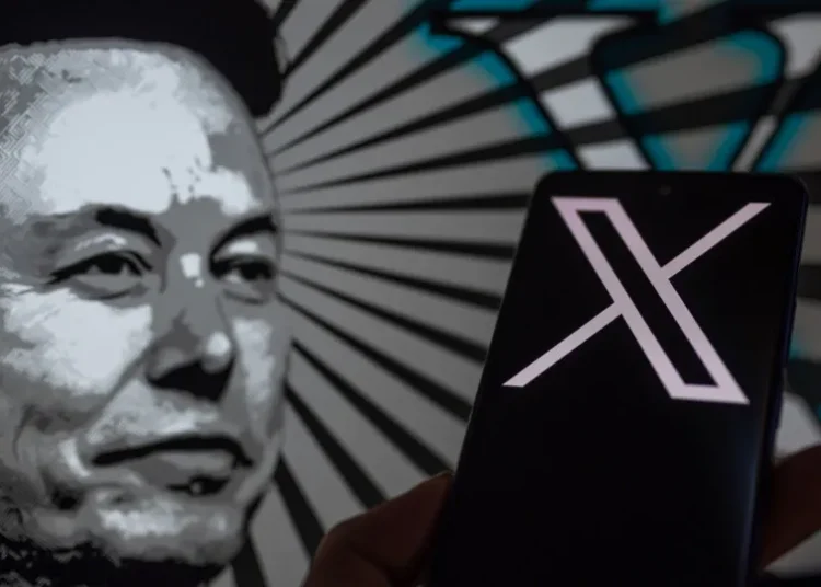 X de Elon Musk reabre vaga para gerente no Brasil após encerrar operações