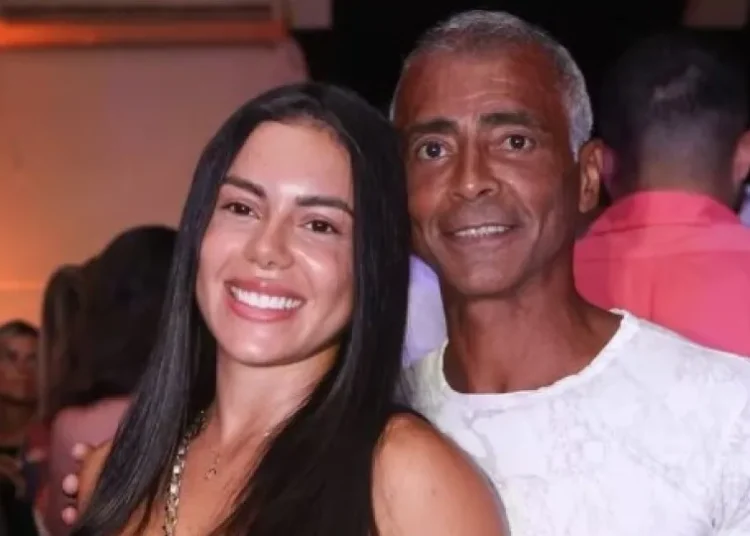 Romário assume namoro com estudante 30 anos mais jovem