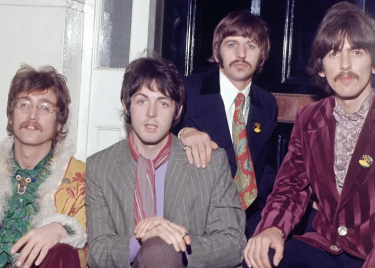 'Let It Be' volta restaurado com bastidores dos Beatles perto do fim da banda