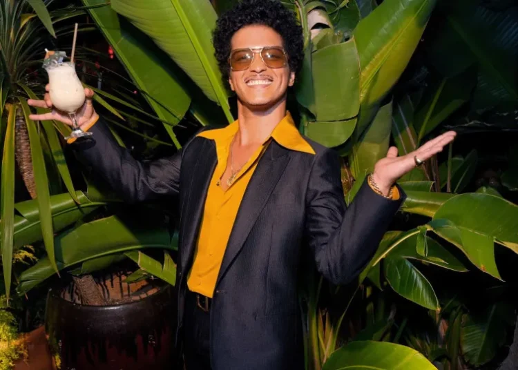 Ingressos em pré-venda para shows de Bruno Mars esgotam em uma hora