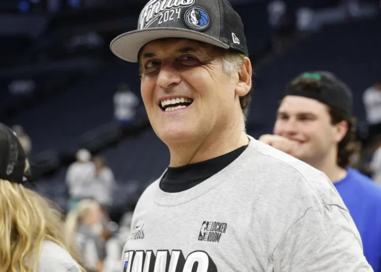 Mark Cuban expressa interesse em comprar a rede social X e critica Musk