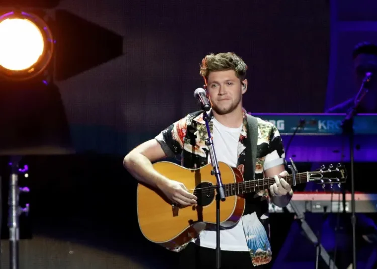 Niall Horan, ex-One Direction, anuncia único show em São Paulo