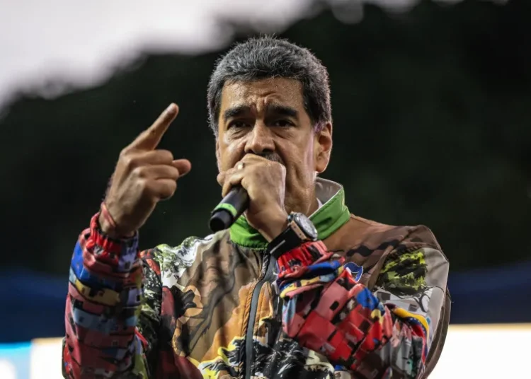 Maduro anuncia suspensão da rede social X na Venezuela