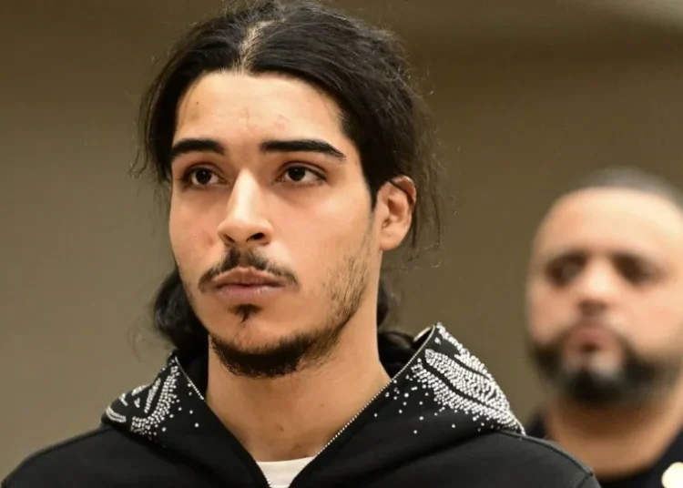 Disputa do TikTok ou discussão? Jovem de 17 anos morre esfaqueado nos EUA