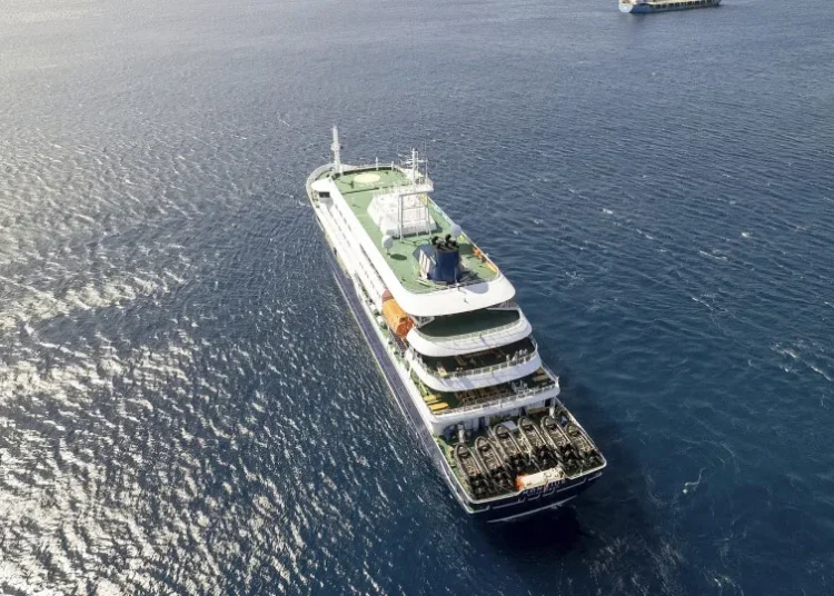 Hantavírus pode estar se propagando entre passageiros de navio Hondius