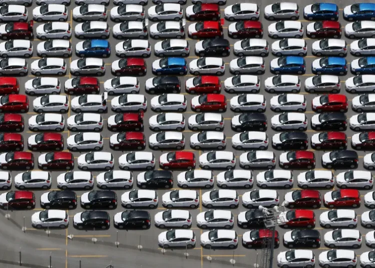 Vendas de veículos sobem 19% e têm melhor mês de abril em 12 anos, revela Fenabrave